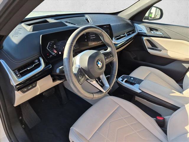Used 2024 BMW X1 xDrive28i w/ Premium Package AWD/4WD image 9