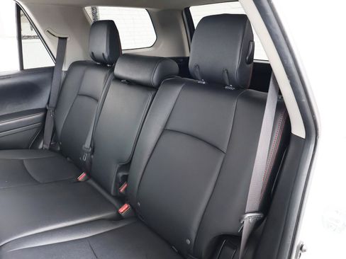 Used 2019 Toyota 4Runner TRD Off-Road Premium AWD/4WD image 22