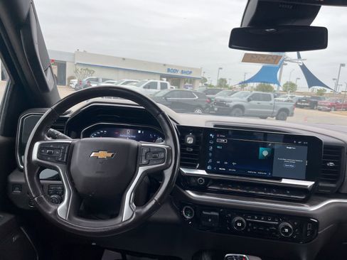 Used 2022 Chevrolet Silverado 1500 LTZ image 8