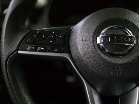 Used 2021 Nissan Kicks SV image 18