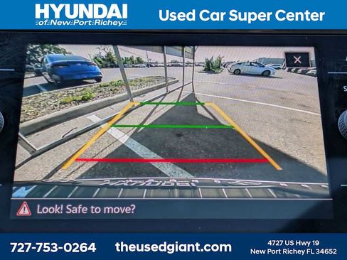 Used 2023 Volkswagen Tiguan SE R-Line image 27