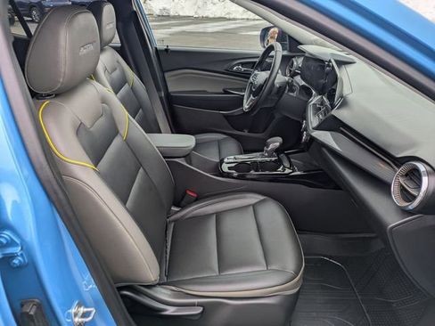 Used 2025 Chevrolet Trax ACTIV w/ Sunroof Package image 33