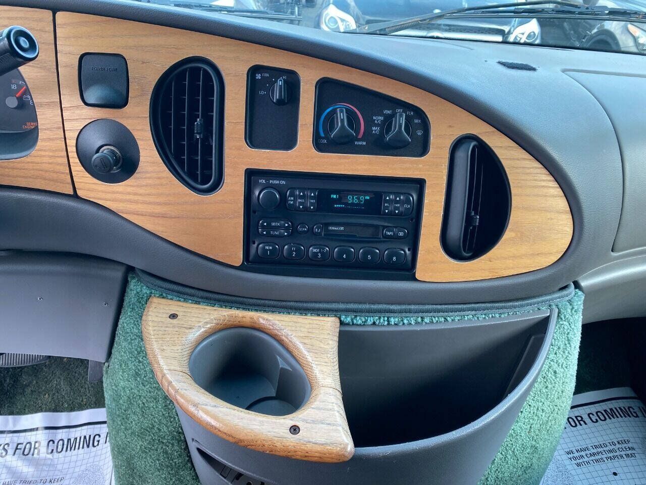 Used 1997 Ford E-150 and Econoline 150 RWD image 15