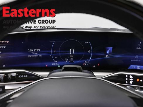 Used 2023 Cadillac Lyriq 2WD image 18