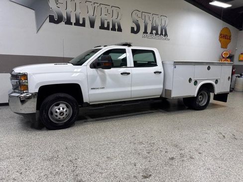 Used 2016 Chevrolet Silverado 3500 W/T w/ WT Convenience Package image 4