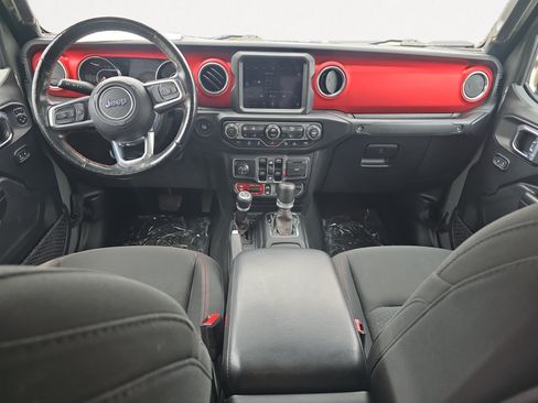 Used 2021 Jeep Gladiator Rubicon AWD/4WD image 2
