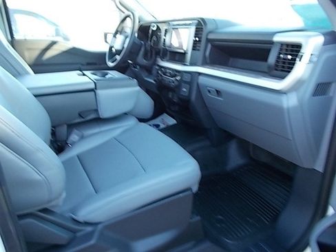 Used 2023 Ford F350 XL AWD/4WD image 9