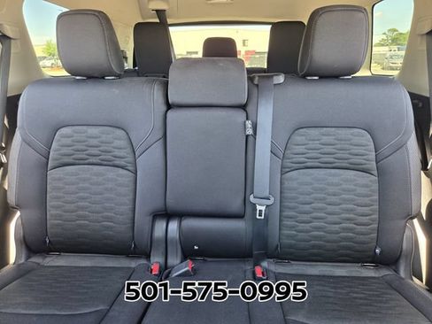 Used 2025 Nissan Pathfinder SV FWD image 11
