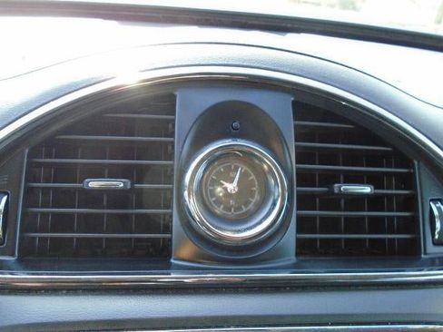 Used 2017 Buick Enclave Leather w/ Enclave Sport Touring Edition image 9