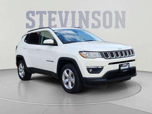 Used 2019 Jeep Compass Latitude w/ Safety & Security Group AWD/4WD image 7