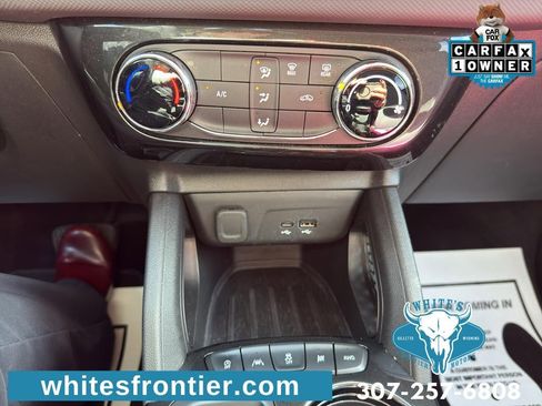 Used 2025 Chevrolet TrailBlazer LT AWD/4WD image 19