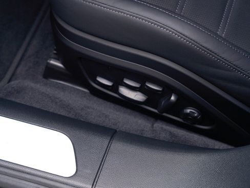 Certified 2026 Porsche Panamera image 15