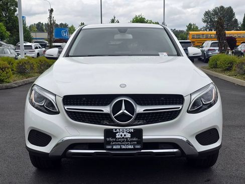 Used 2017 Mercedes-Benz GLC 300 4MATIC Coupe image 8