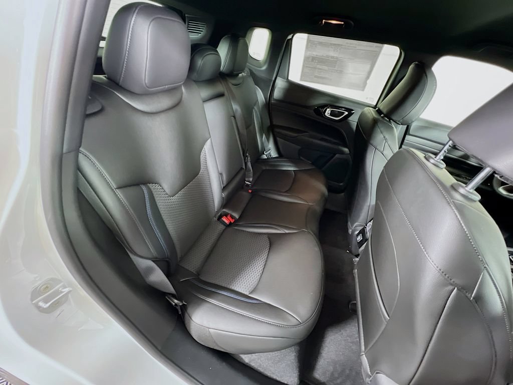 New 2026 Jeep Compass Latitude AWD/4WD image 26