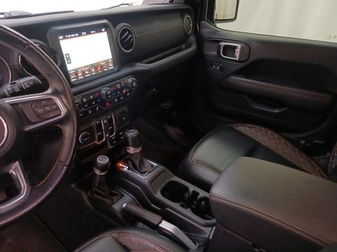 Used 2021 Jeep Wrangler Unlimited Sahara image 25
