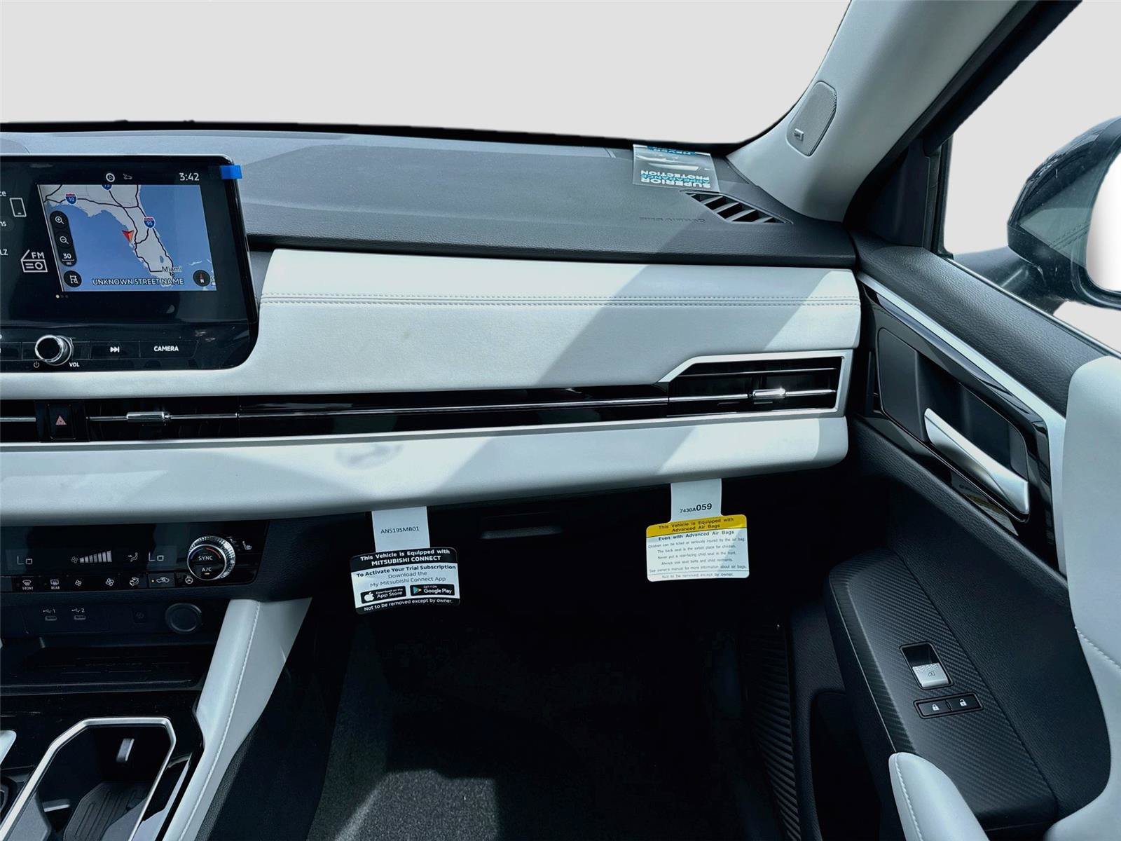 New 2026 Mitsubishi Outlander SE FWD image 31