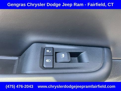 Certified 2024 Jeep Grand Cherokee Altitude AWD/4WD image 36