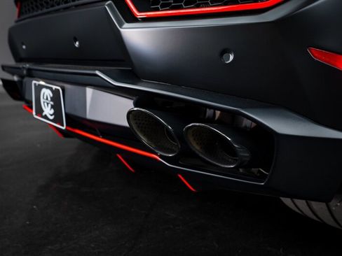 Used 2019 Lamborghini Huracan LP 580-2 image 25