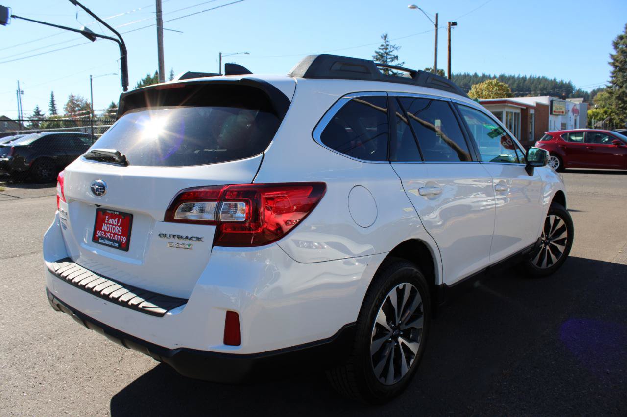 Used 2017 Subaru Outback 2.5i Limited AWD/4WD image 7