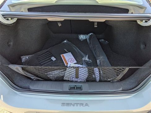 New 2025 Nissan Sentra SR w/ Trunk Package image 26