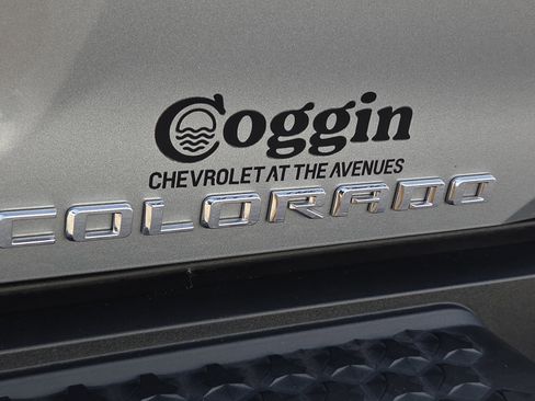 Used 2024 Chevrolet Colorado ZR2 image 16