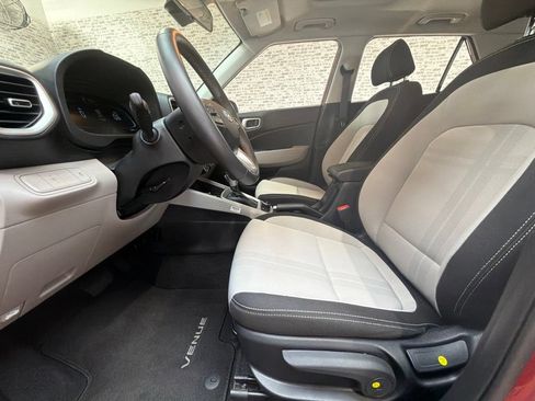 Certified 2026 Hyundai Venue SEL FWD image 24