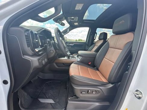 New 2026 Chevrolet Silverado 1500 High Country AWD/4WD image 3