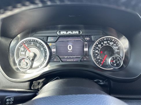 Used 2022 RAM 1500 Laramie RWD image 31
