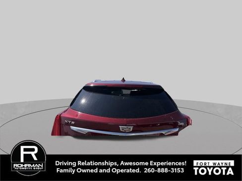 Used 2017 Cadillac XT5 Luxury w/ Driver Awareness Package AWD/4WD image 6