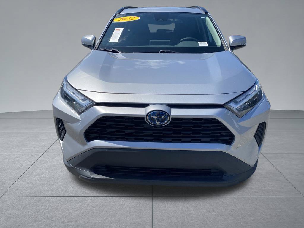 Used 2022 Toyota RAV4 XLE AWD/4WD image 18