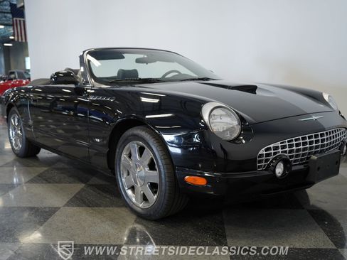 Used 2003 Ford Thunderbird image 16