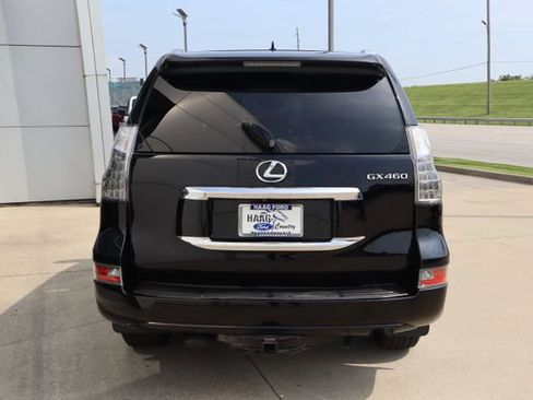 Used 2014 Lexus GX 460 w/ Premium Package AWD/4WD image 4