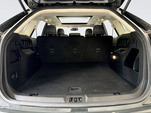 Used 2023 Ford Edge SEL image 19