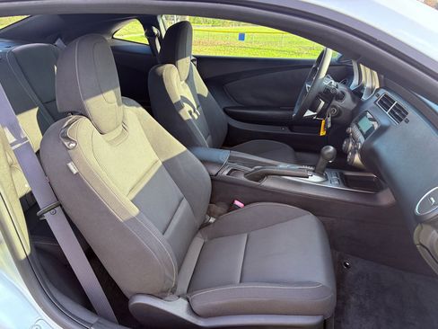 Used 2011 Chevrolet Camaro LT image 29