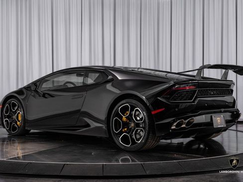 Used 2019 Lamborghini Huracan LP 580-2 image 11