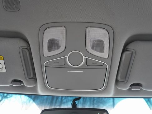 Used 2014 Kia Sorento LX image 18