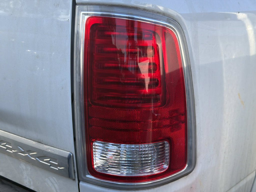 Used 2018 RAM 3500 Laramie Longhorn AWD/4WD image 6