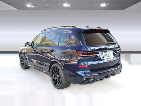 New 2026 BMW X7 M60i image 3
