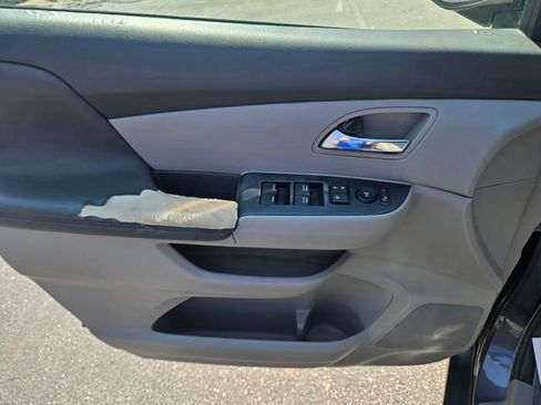Used 2016 Honda Odyssey LX image 19
