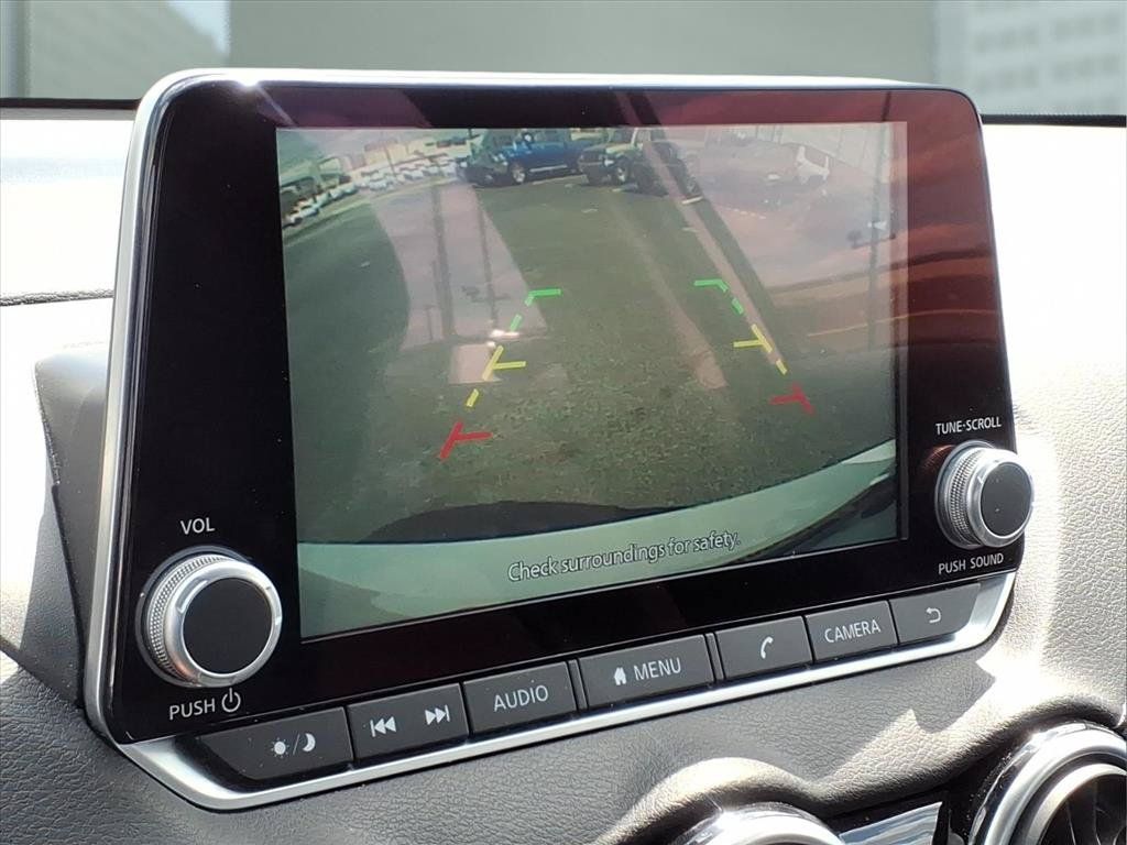 Used 2025 Nissan Sentra SV FWD image 5