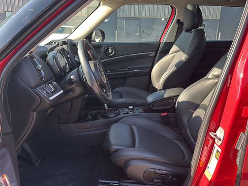 Used 2019 MINI Cooper Countryman S w/ Premium Package FWD image 9