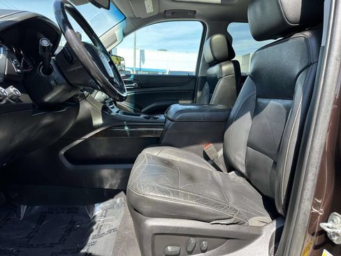 Used 2020 Chevrolet Tahoe LT w/ Luxury Package AWD/4WD image 22