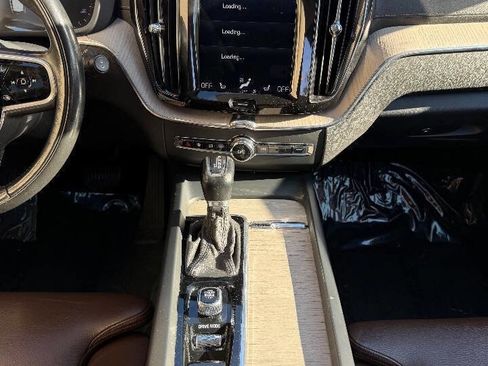 Used 2018 Volvo XC60 T6 Inscription w/ Convenience Package image 10