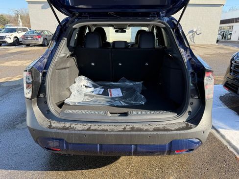 New 2026 Nissan Kicks SR image 34