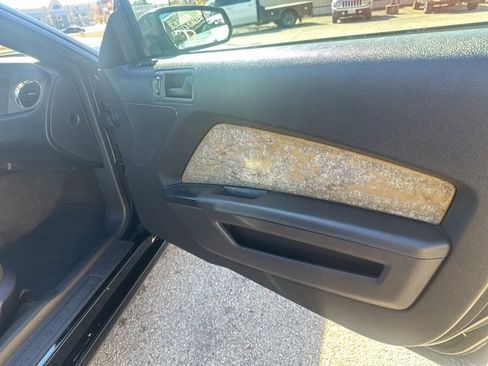 Used 2014 Ford Mustang V6 w/ Equipment Group 102A image 6