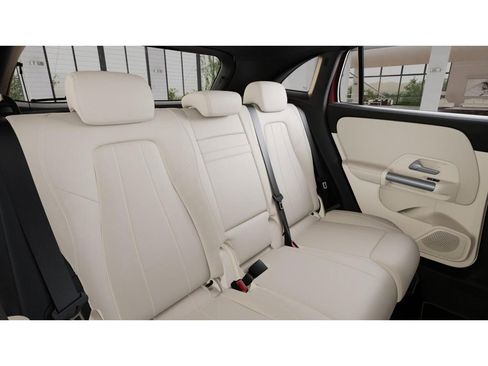 New 2026 Mercedes-Benz GLA 250 4MATIC image 5