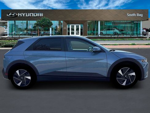 New 2026 Hyundai Ioniq 5 SE RWD image 9