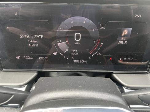 Used 2025 GMC Terrain Elevation AWD/4WD image 20