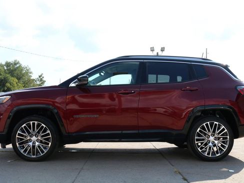 Used 2022 Jeep Compass Limited w/ Elite Group AWD/4WD image 10