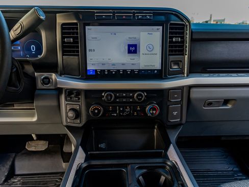 Used 2024 Ford F250 XLT w/ XLT Premium Package image 25